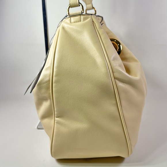 NEW Karl Lagerfeld Cream Desiree Leather Shoulder Crossbody Drawstring Bag - Picture 12 of 16